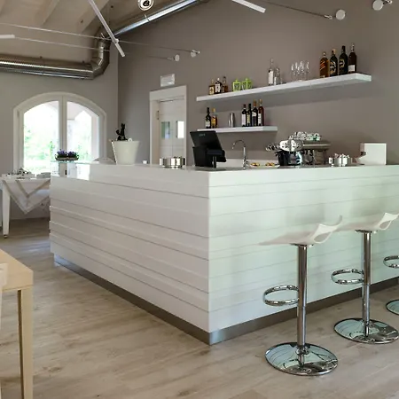 Bianco Hotel Primaluna