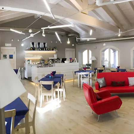 Hotel Bianco Primaluna