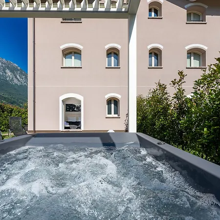 Bianco Hotel 3*