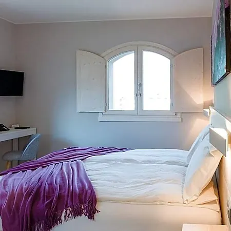 Bianco Hotel 3*