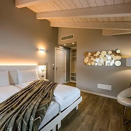 Hotel Bianco Primaluna