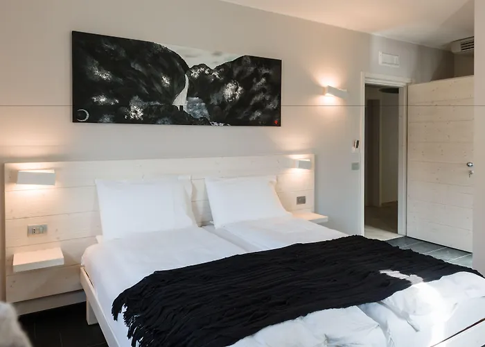 Bianco Hotel Primaluna